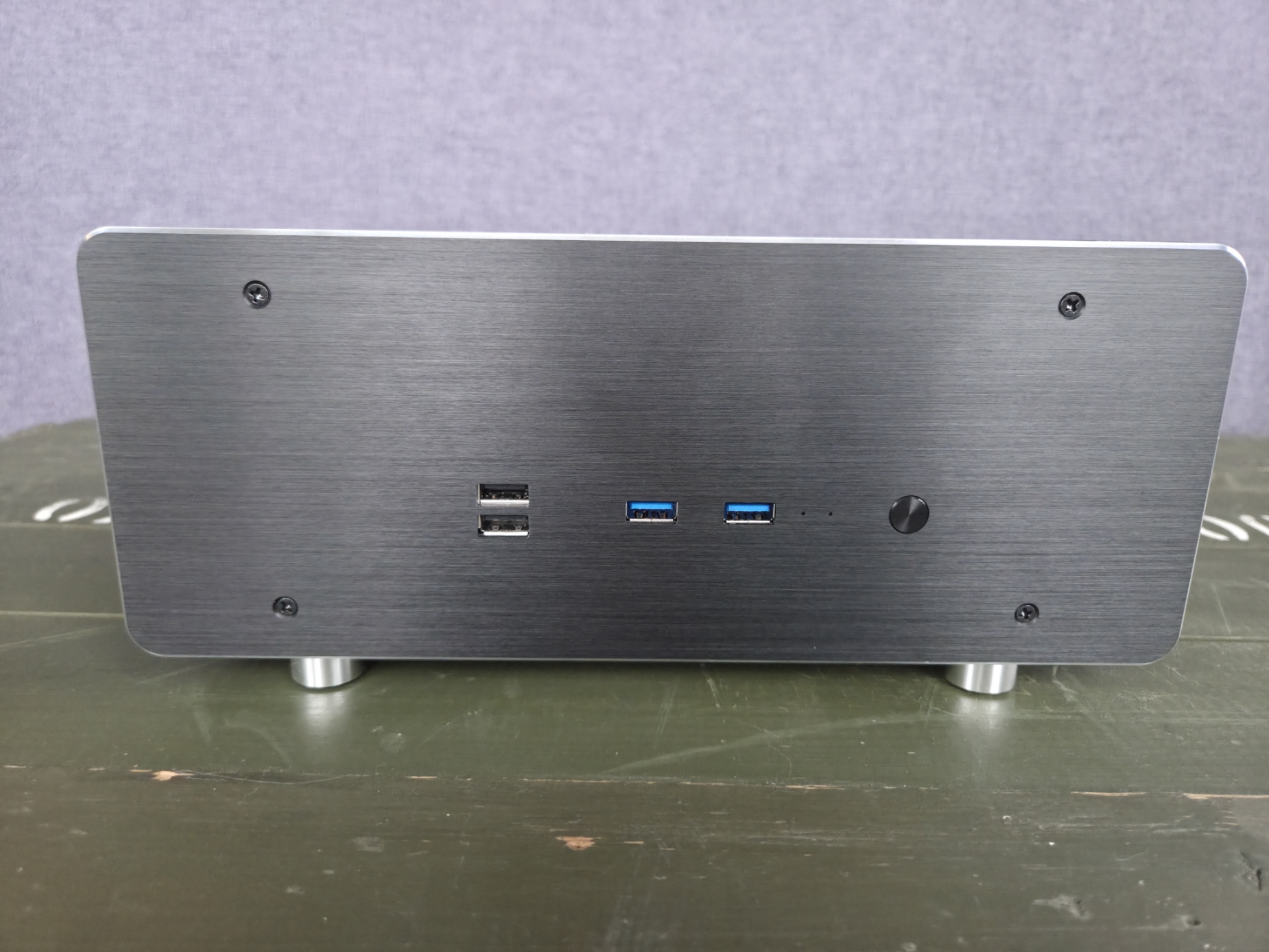 IXION Aether, front detail